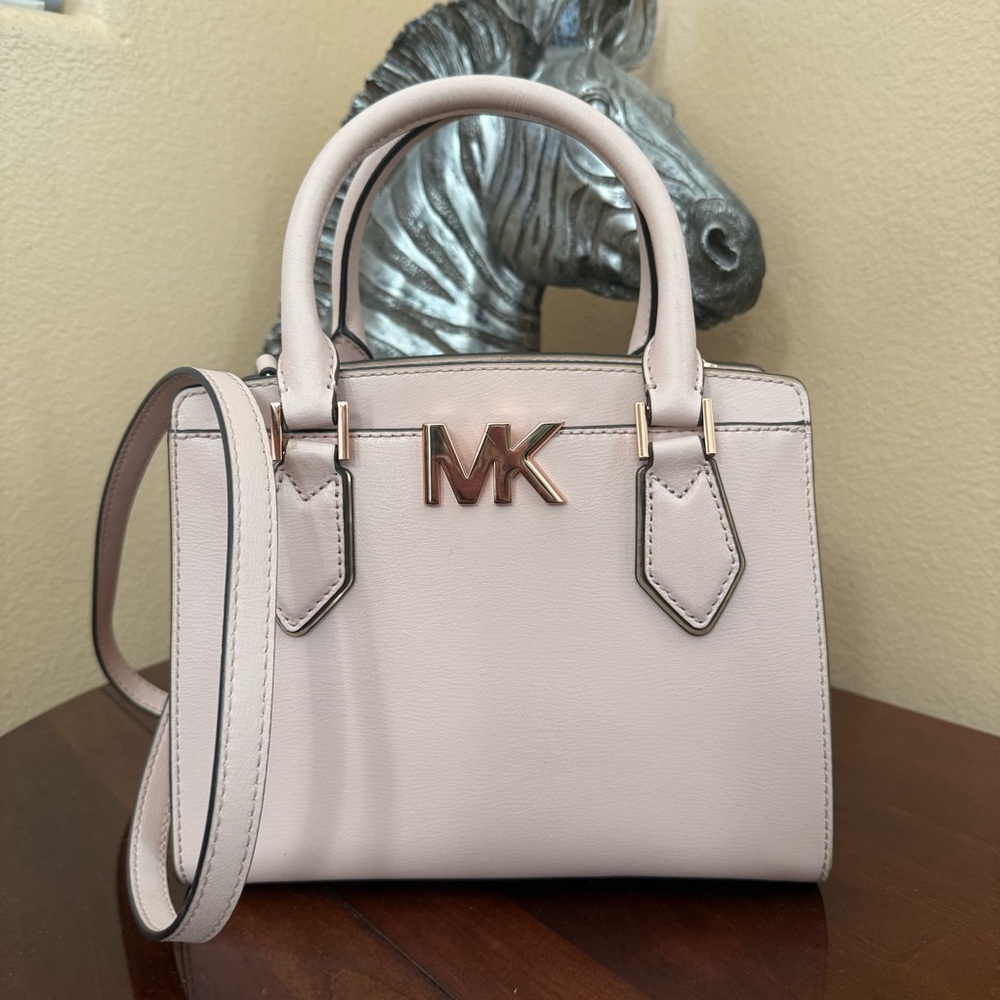 Authentic Michael Kors Pink Leather Handbag